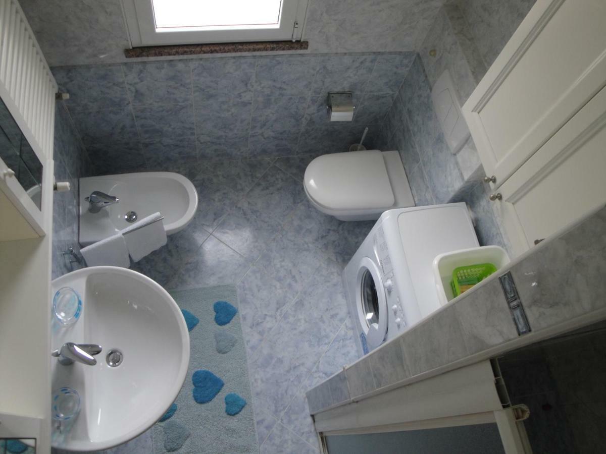 Aloe Beach Apartments, Ombrellone, Parcheggio E Uso Di Biciclette Gratis Римини Екстериор снимка